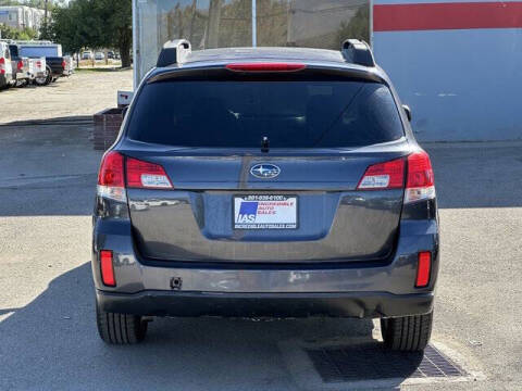 2013 Subaru Outback 2.5i Premium