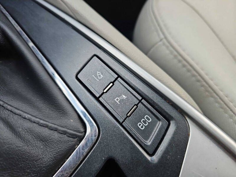 2016 Cadillac SRX Luxury Collection