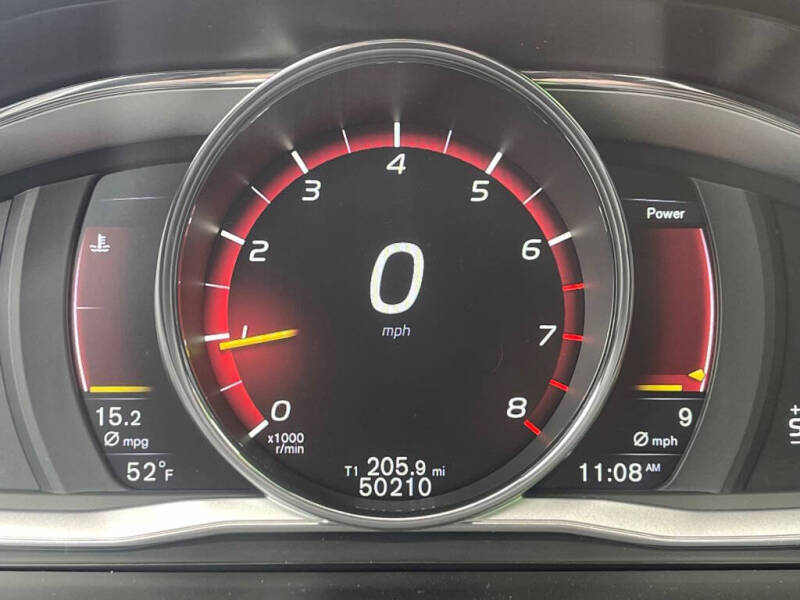 2016 Volvo XC70 T5 Drive-E Premier