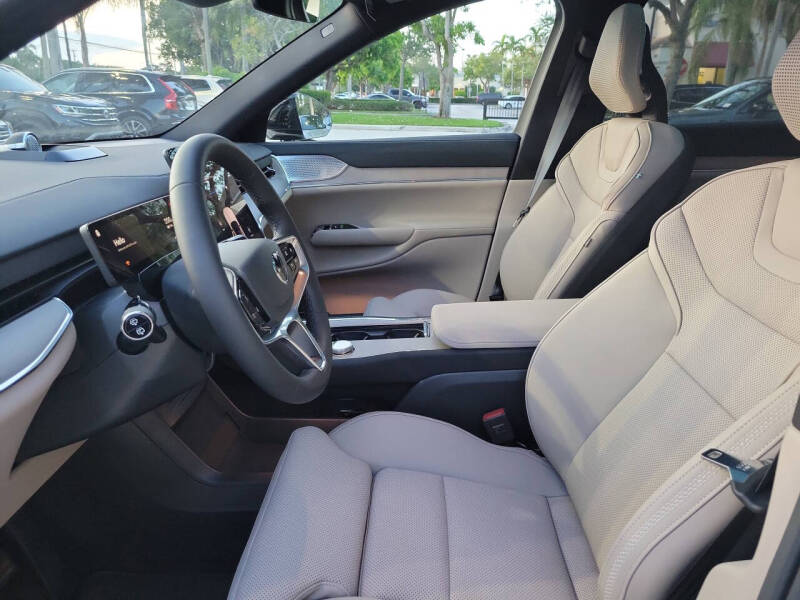 2025 Volvo EX90 Twin Performance Ultra 7P