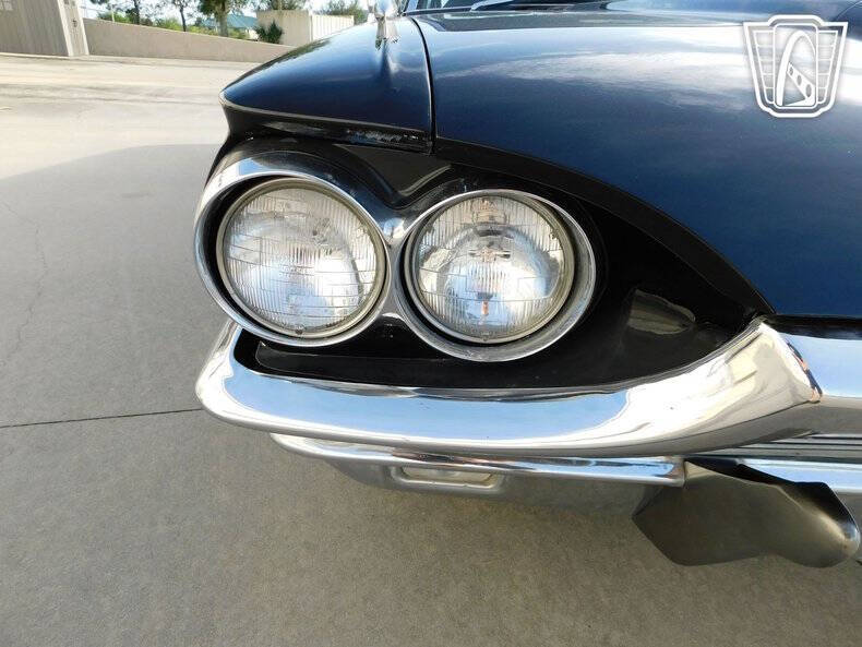 1965 Ford Thunderbird