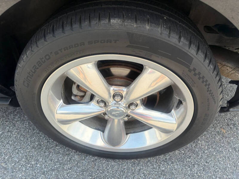 2009 Ford Mustang GT Deluxe