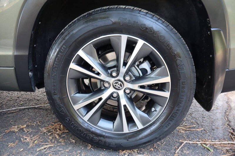 2017 Toyota Highlander LE Plus