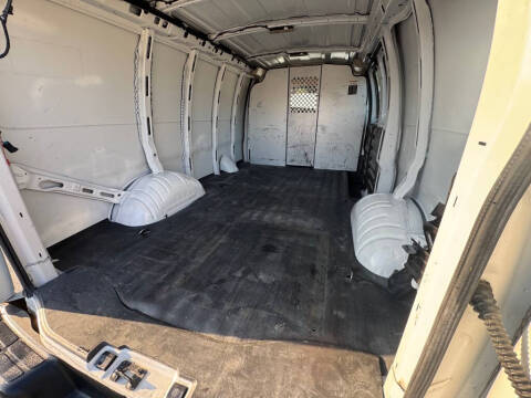 2022 Chevrolet Express 2500