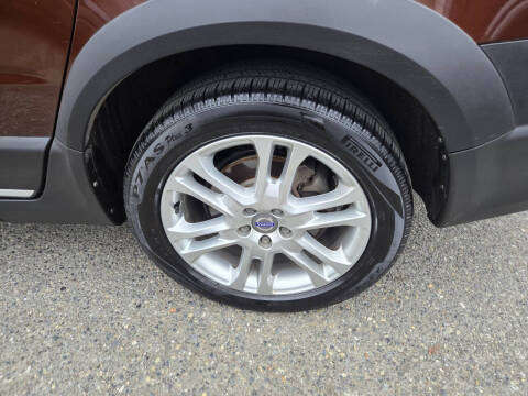 2016 Volvo XC70 T5 Platinum