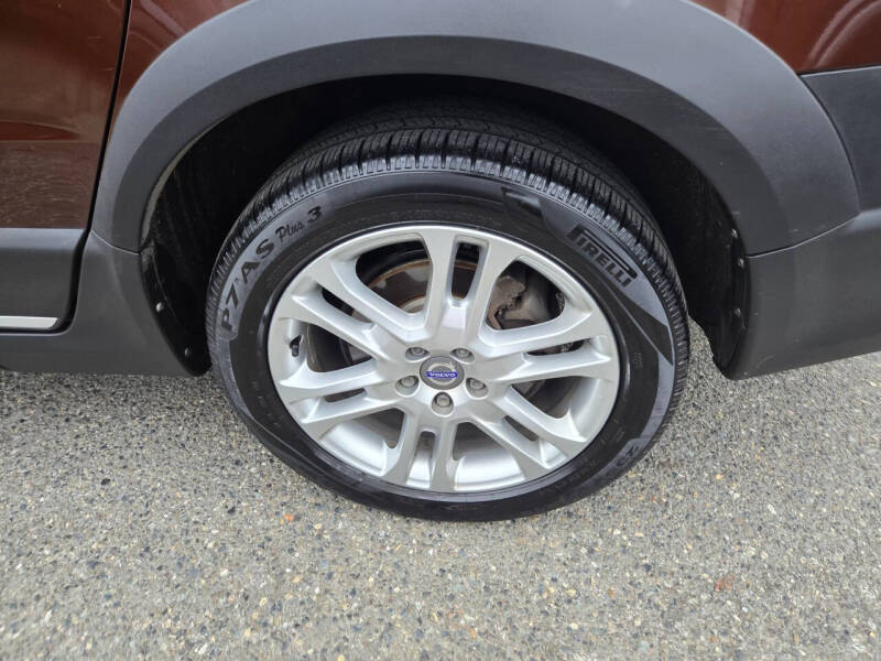 2016 Volvo XC70 T5 Platinum