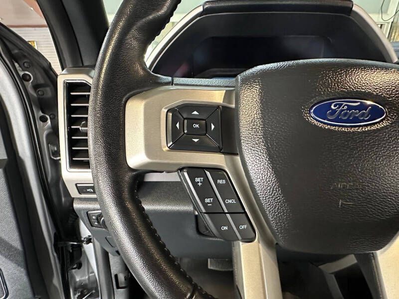 2022 Ford F-350 Super Duty Lariat