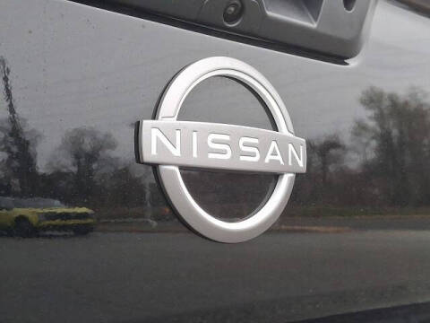 2025 Nissan Frontier SL