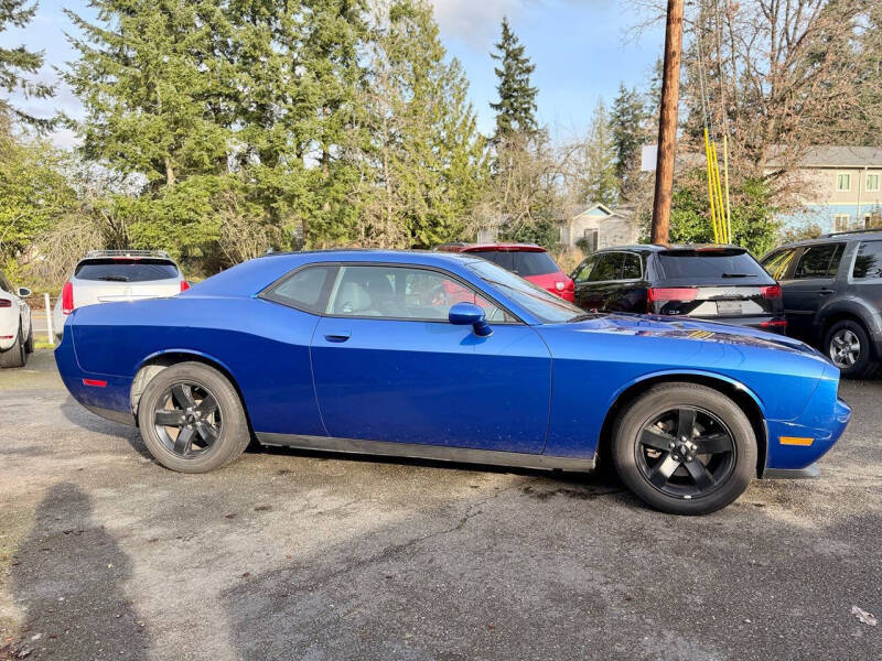 2012 Dodge Challenger SXT