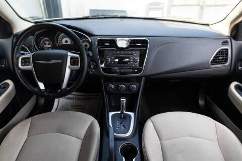 2011 Chrysler 200 Touring
