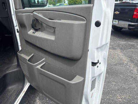 2017 Chevrolet Express LS 2500