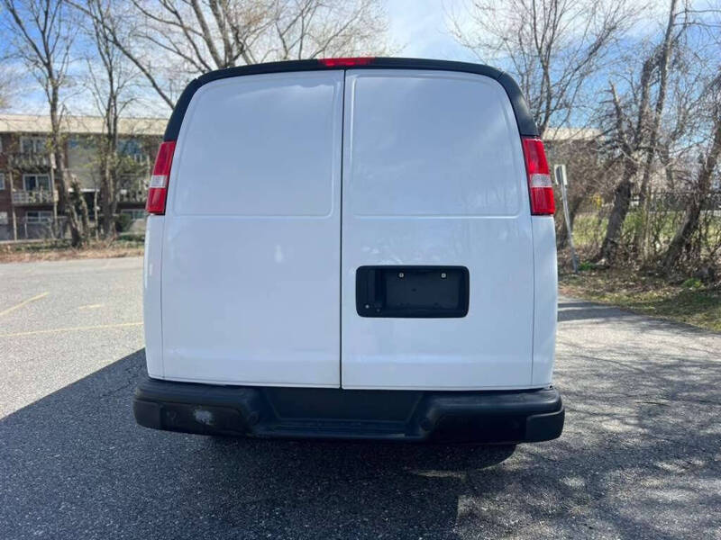 2020 Chevrolet Express 2500