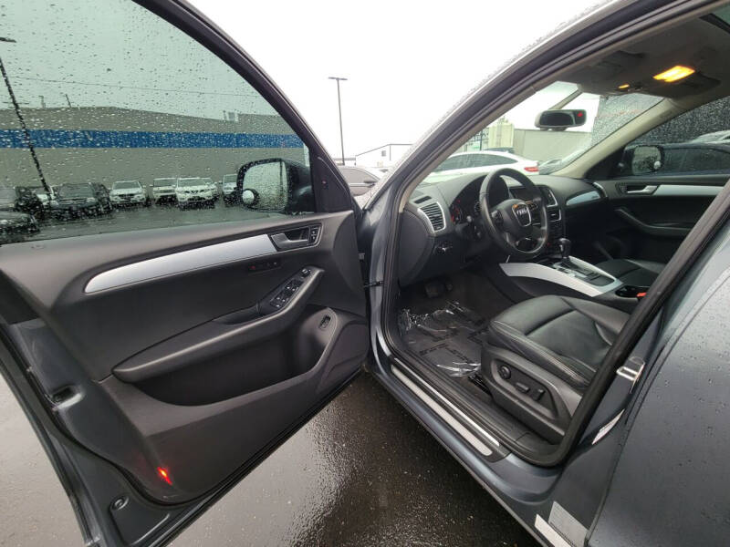 2012 Audi Q5 3.2 quattro Premium Plus