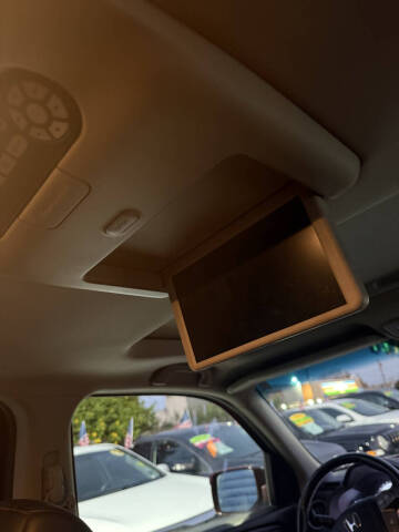 2010 Honda Pilot Touring w/Navi w/DVD