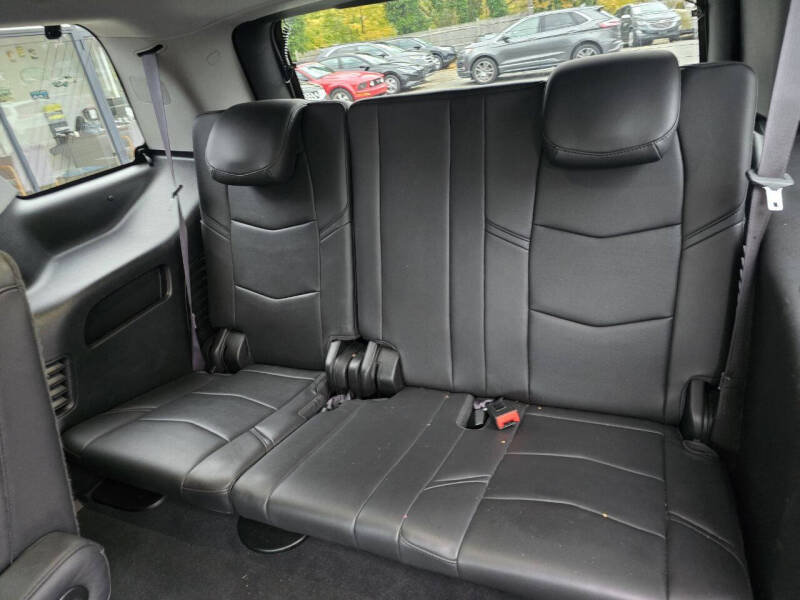 2016 Cadillac Escalade Luxury Collection