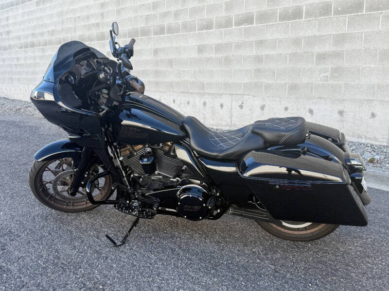 2022 Harley-Davidson Road Glide ST