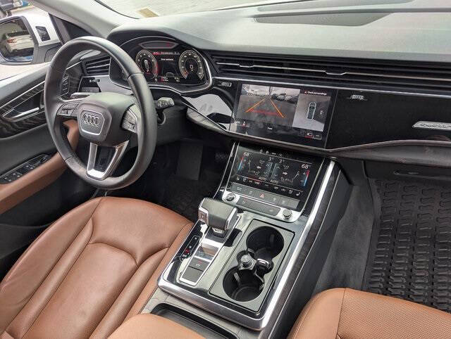 2022 Audi Q8 quattro Premium Plus 55 TFSI