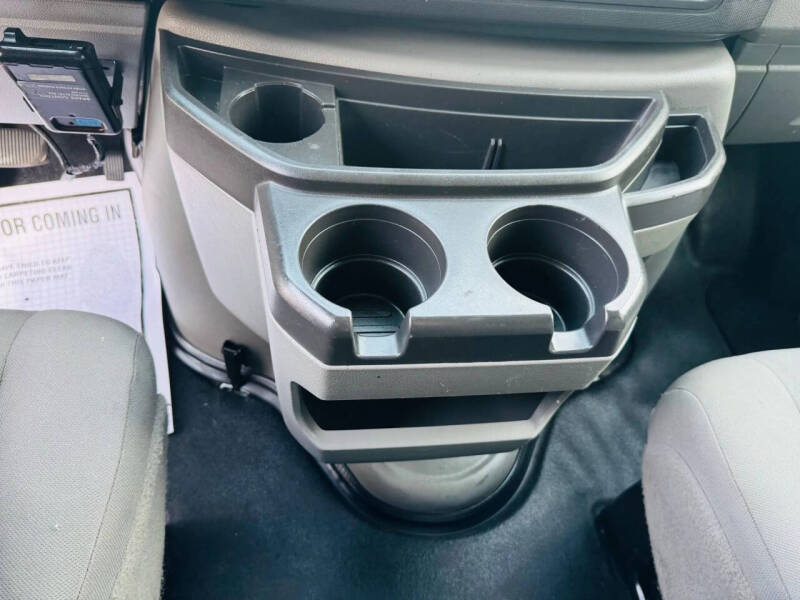 2013 Ford E-Series E-250