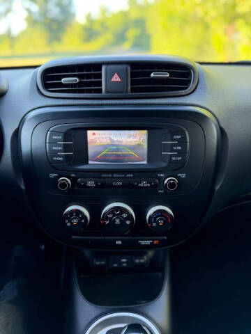 2016 Kia Soul +