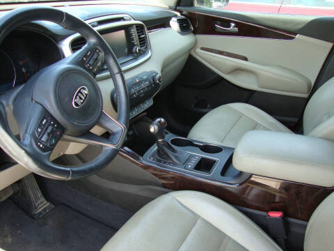 2018 Kia Sorento EX V6