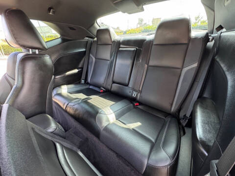 2018 Dodge Challenger R/T Plus