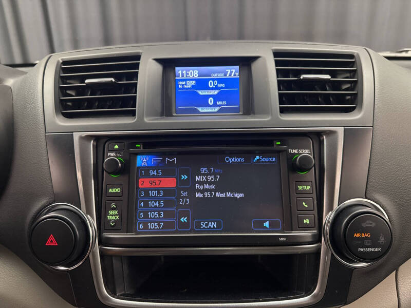 2013 Toyota Highlander Plus