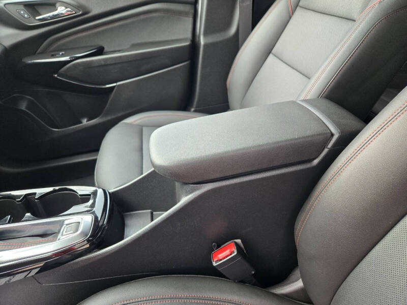 2025 Chevrolet Trax RS