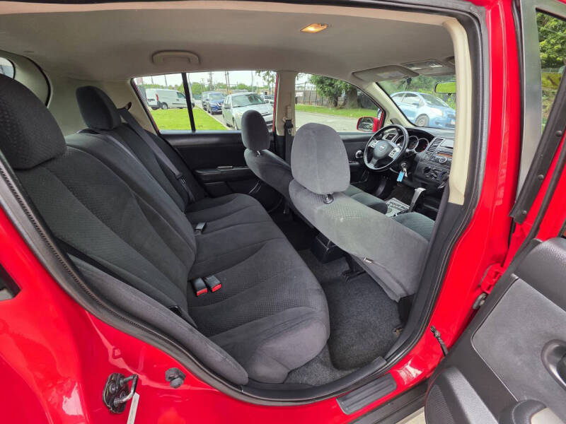 2012 Nissan Versa 1.8 S