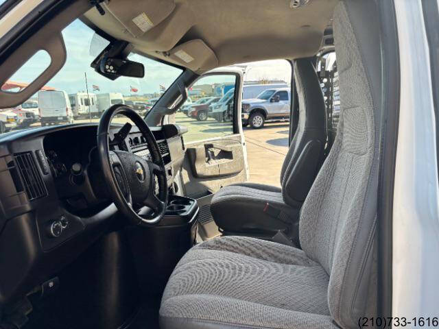 2021 Chevrolet Express 2500