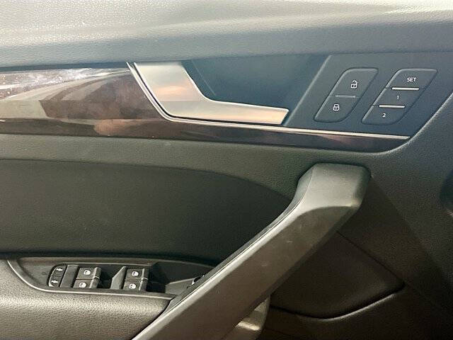 2020 Audi Q5 e quattro Premium 55 TFSI