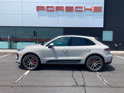 2025 Porsche Macan S