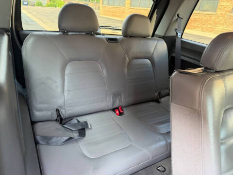 2004 Ford Explorer XLT