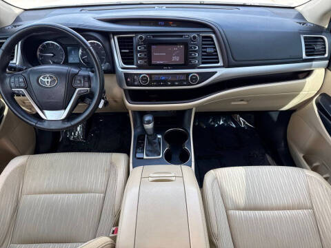 2014 Toyota Highlander LE Plus