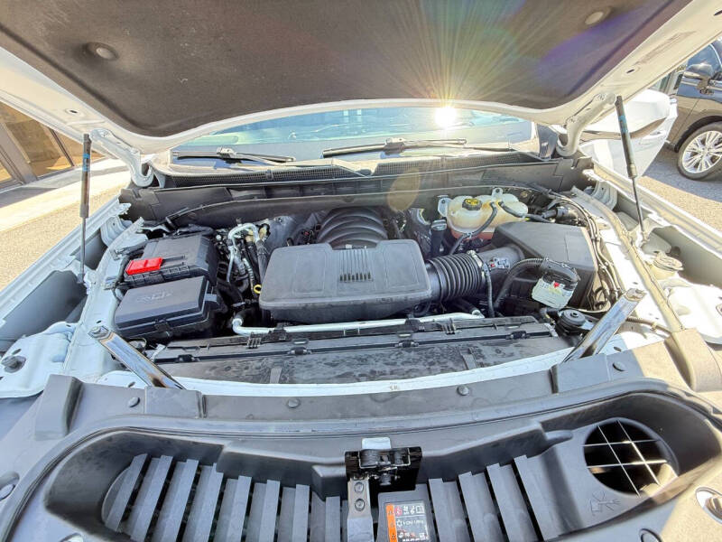 2023 GMC Yukon XL SLE
