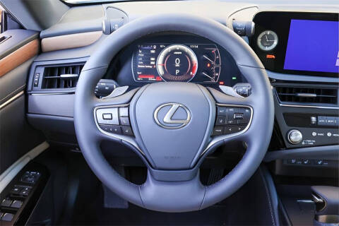 2025 Lexus ES 350