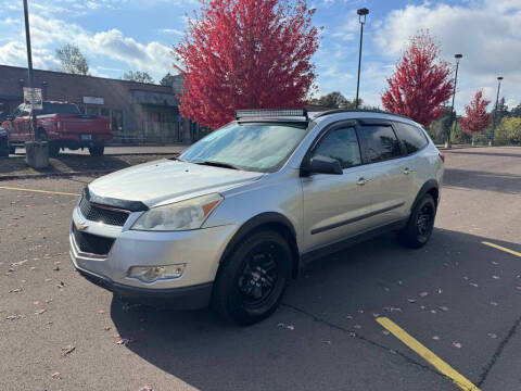 2011 Chevrolet Traverse for sale at ALPINE MOTORS in Milwaukie OR