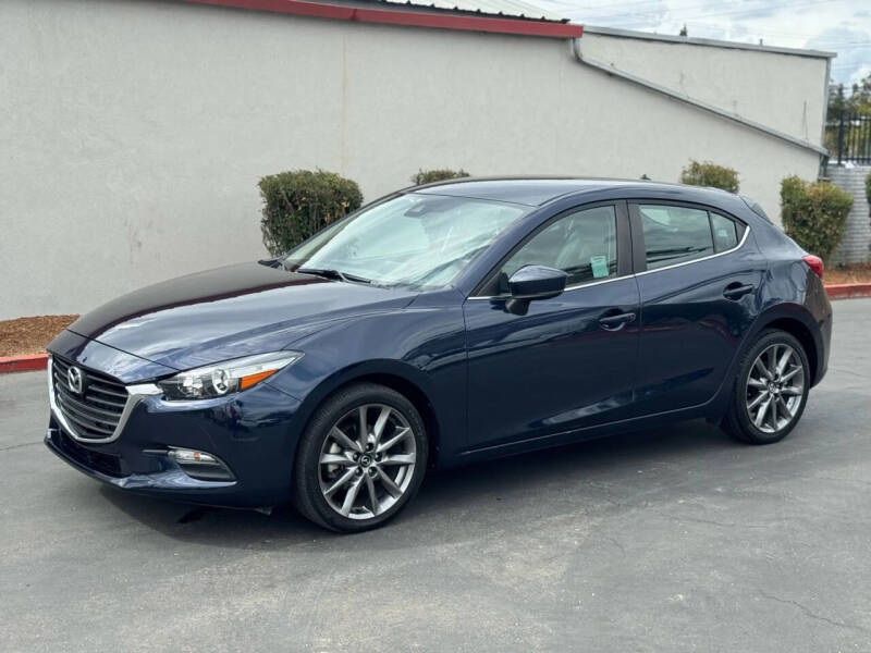 2018 Mazda MAZDA3 Touring