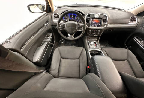 2019 Chrysler 300 Touring