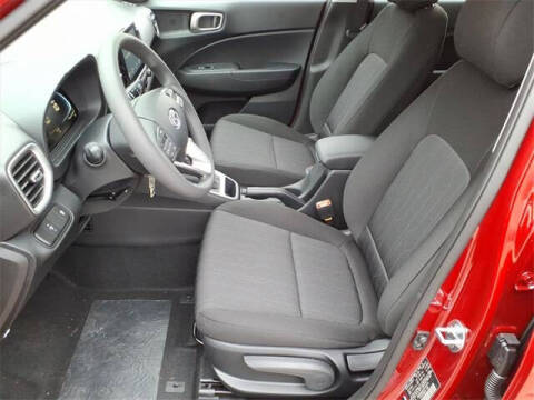 2026 Hyundai Venue SE