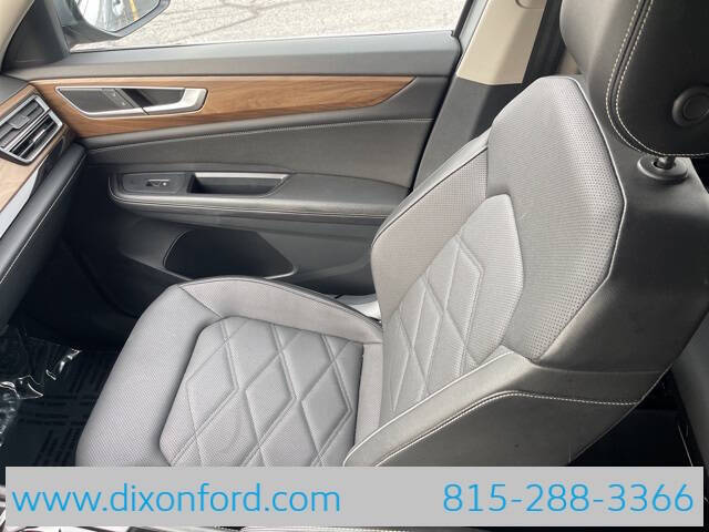 2024 Volkswagen Atlas SE 4Motion