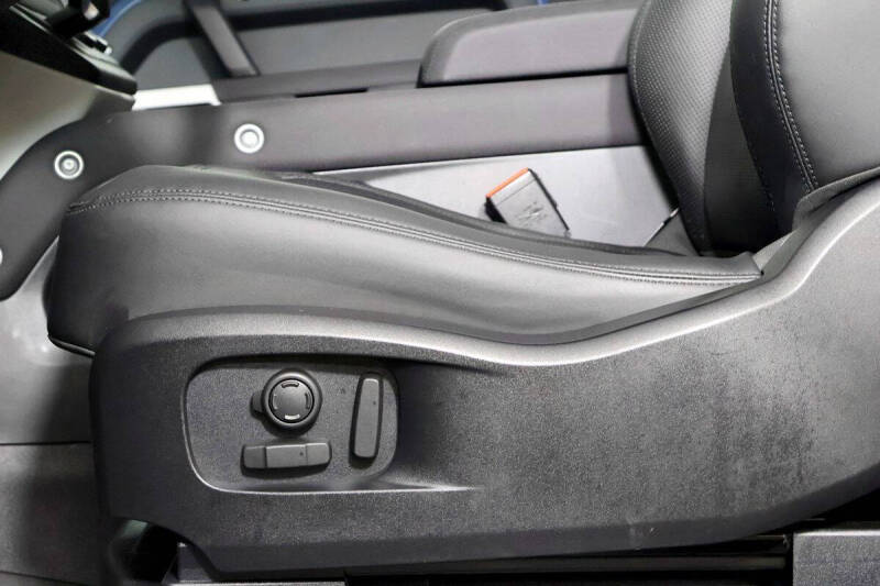 2023 Land Rover Defender 90 S