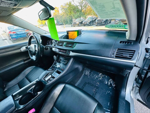 2011 Lexus CT 200h Premium