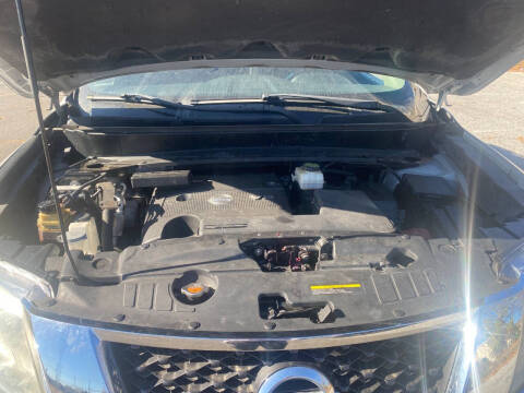 2015 Nissan Pathfinder S