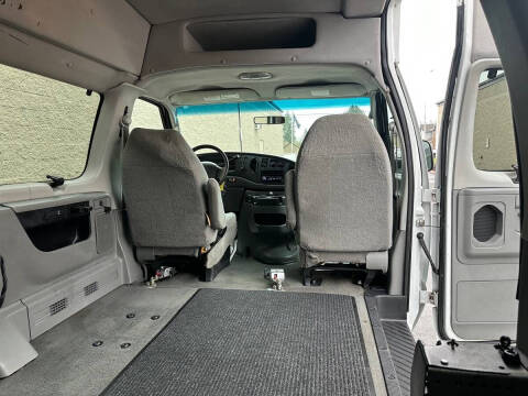 2008 Ford E-Series E-150 XLT