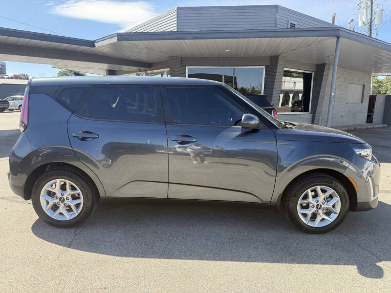 2023 Kia Soul LX