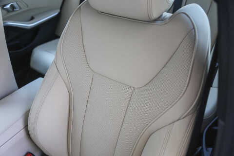 2025 BMW 3 Series 330i xDrive