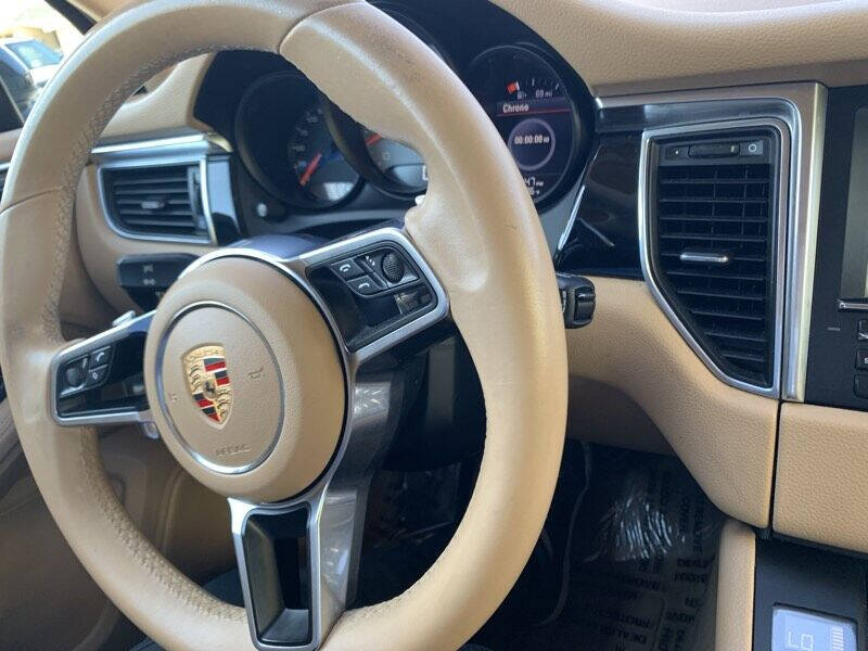 2015 Porsche Macan S