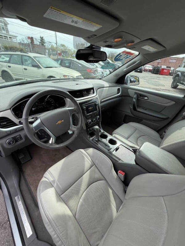 2017 Chevrolet Traverse Premier