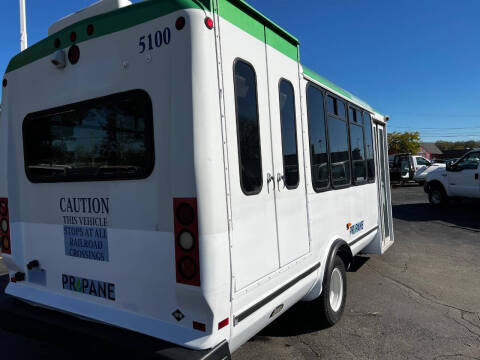 2016 Ford E-Series E-450 SD