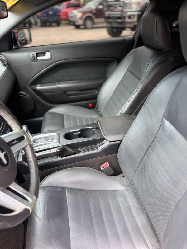2006 Ford Mustang GT Deluxe
